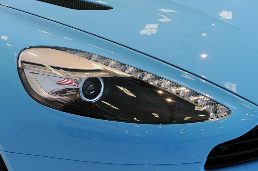 Детали экстерьера Aston Martin Vanquish 2012 года  (NA) (фото 52 из 182)